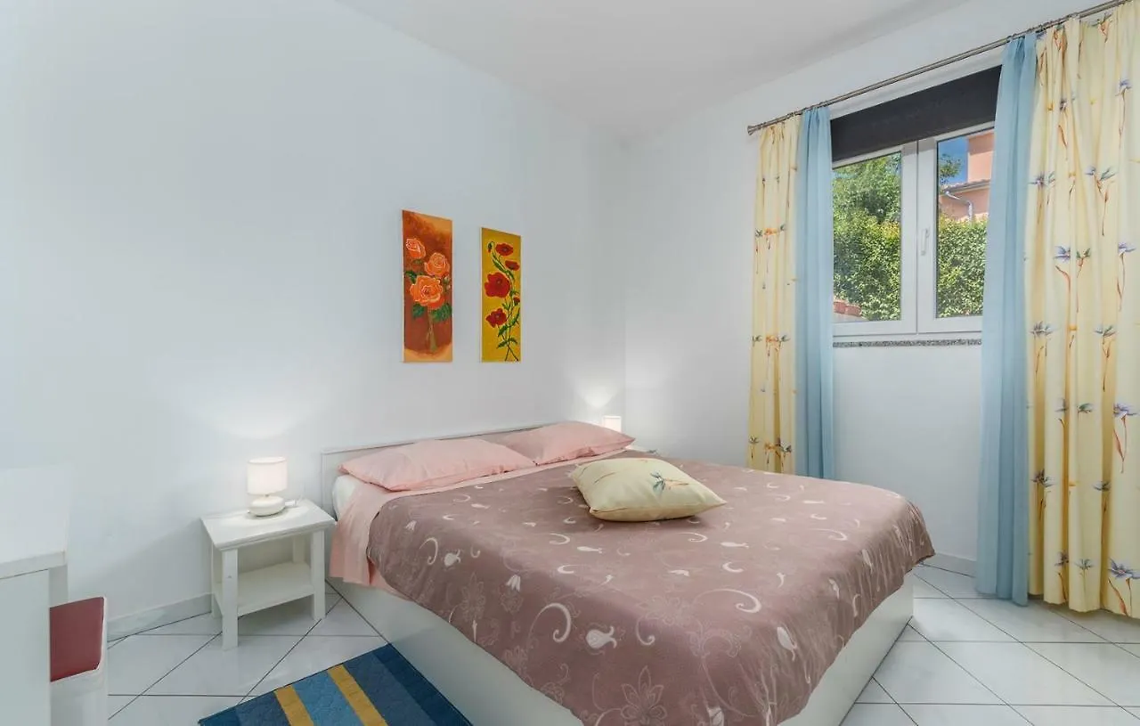 Apartments Baldini Vrvari Kroatien