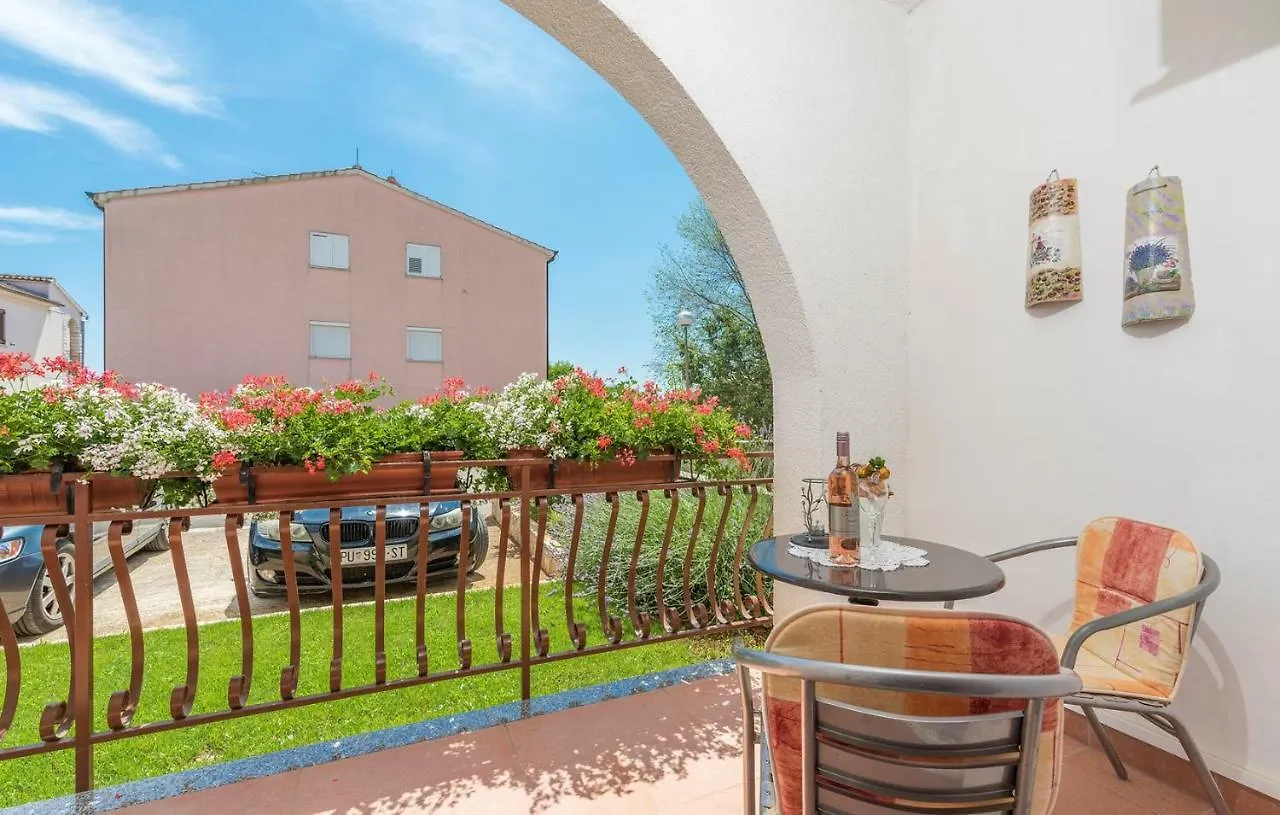 Apartments Baldini Vrvari Kroatien